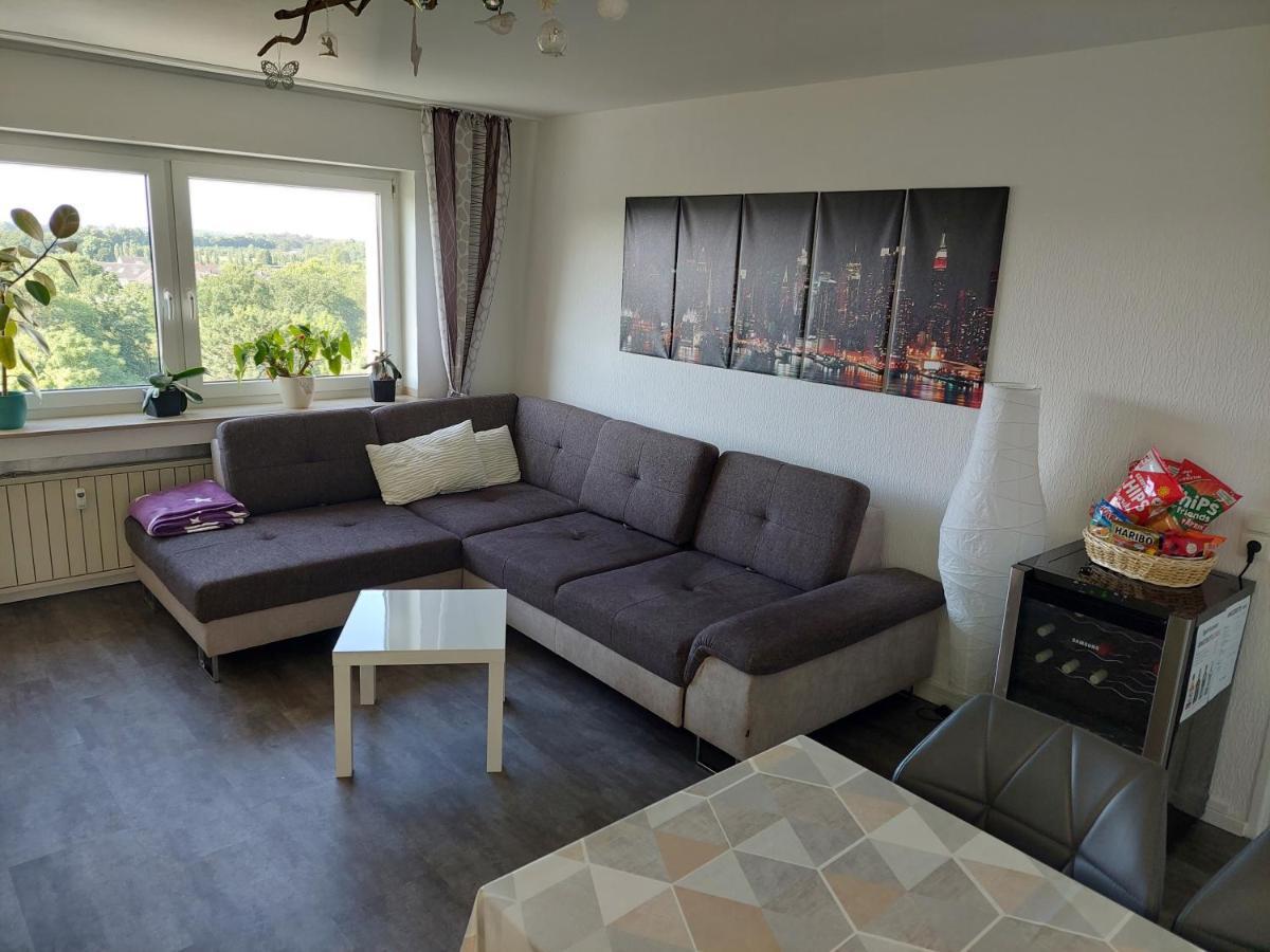 Luxury In Duisburg-rahm - Business & Leisure - 'netflix-minibar'