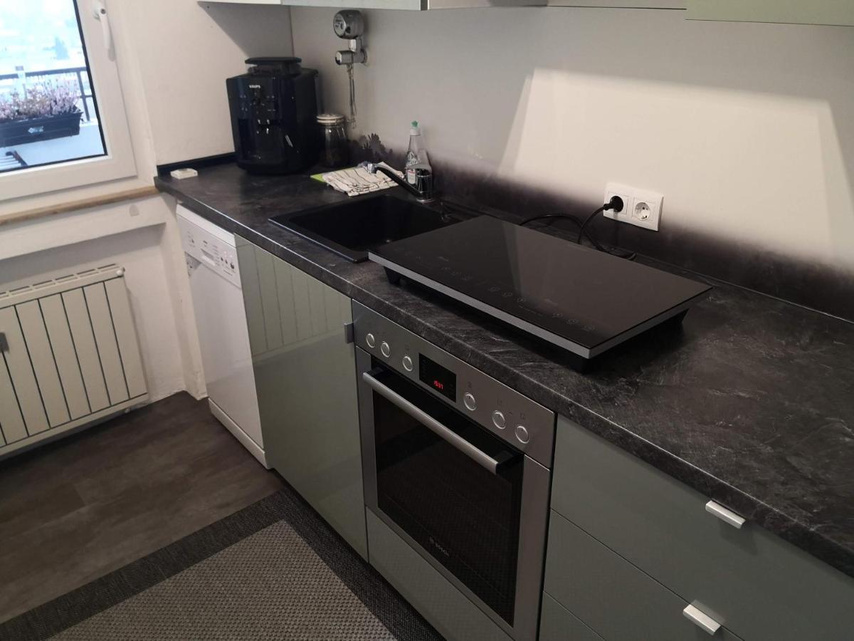 Luxury In Duisburg-rahm - Business & Leisure - 'netflix-minibar' Duisburg